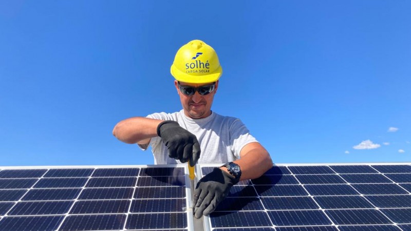 Energía solar: nuevas líneas de financiación hasta 72 cuotas y con tasa fija que sigue bajando